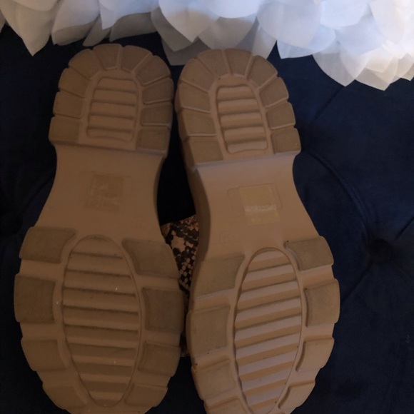 MISSGUIDED animal print sandals size 6 - Picture 6 of 10